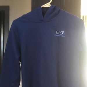 Boys size XL vineyard vines sweatshirt